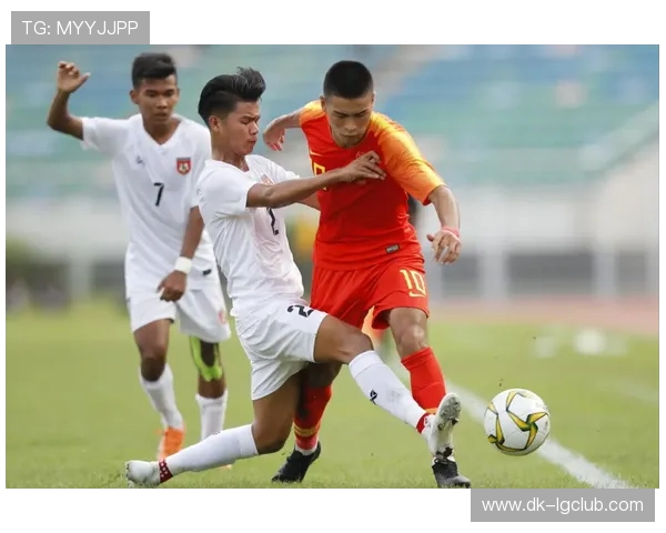 全面解析李磊速度与传中塑造的多维边路进攻防守平衡风格核心特色